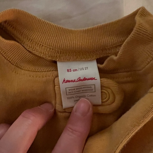 Hanna Andersson footed pajamas 2t (85) - Picture 7 of 7